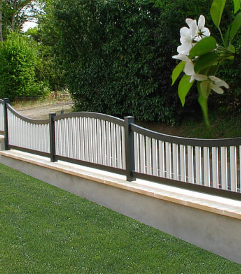 Installation de votre clôture Tschoeppé Classique à Caen - GM rénovation