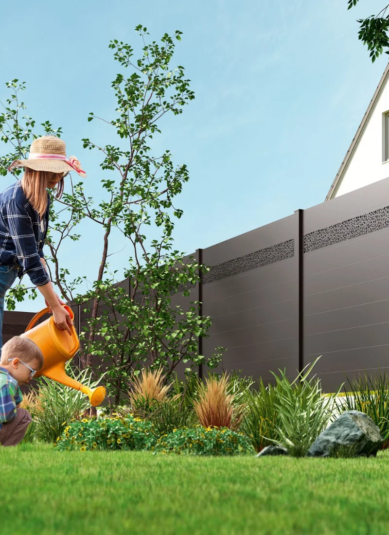 Installation de votre clôture Tschoeppé Perspective à Caen - GM Rénovation